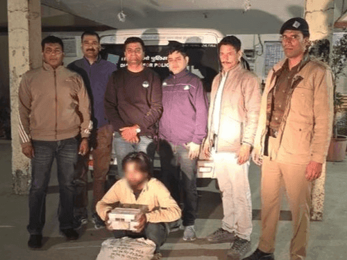 Doon Police arrested a drug smuggler with 261 grams of smack