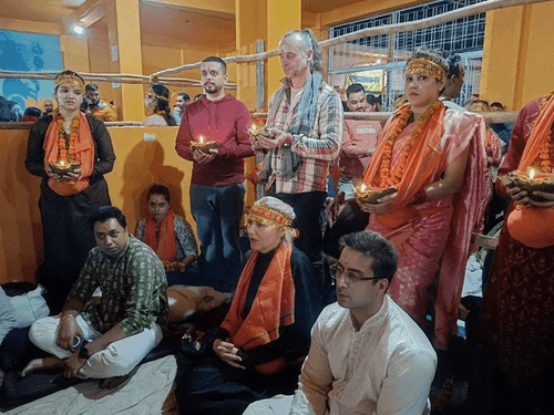 Childless couples performed Khada Diya ritual in Kamleshwar Mahadev temple