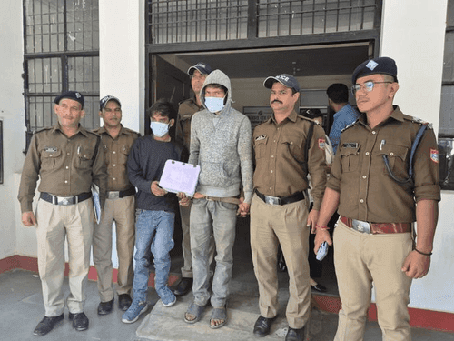 The accused who stole jewelry and cash, arrested by Nainital Police