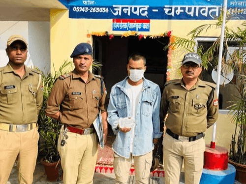 Champawat Police arrested smuggler with 2.76 grams of smack