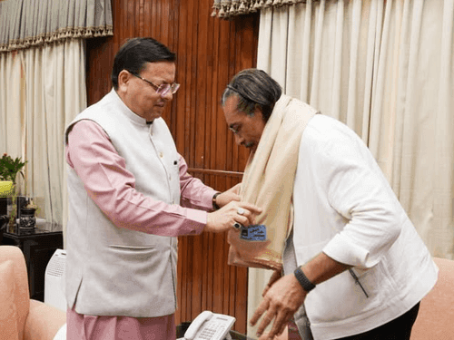 Famous film producer-director Prakash Jha met CM Dhami