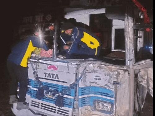 The bus went out of control and crashed, rescued by SDRF