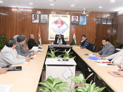 Chief Secretary Mrs. Radha Raturi took the meeting of EFC