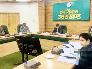 A review meeting was organized to review the preparations for forest fire management