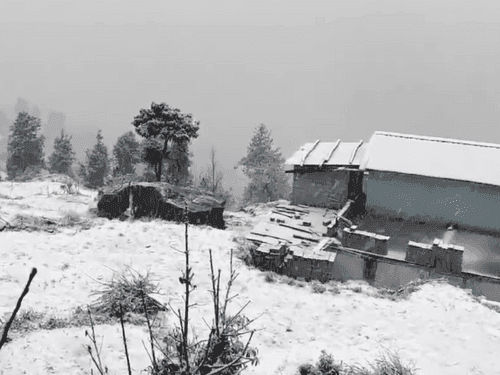 Due to change in weather, snowfall occurred in high altitude areas