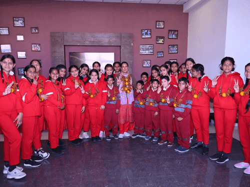 Cabinet Minister Rekha Arya celebrated Makar Sankranti with children