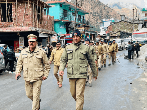A flag march was taken out by Chamoli Police in view of the upcoming elections