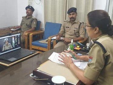 Travel preparations were reviewed by briefing all the station/post-in-charges falling on the route through video conferencing.