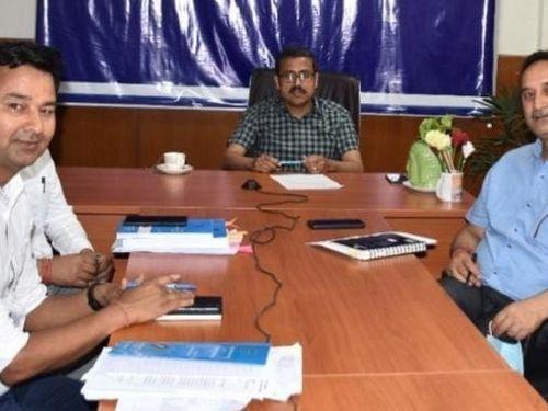 Upper Chief Electoral Officer Mr. C. Ravi Shankar reviewed various preparations for the by-election in Champawat Vidhan Sabha through virtual