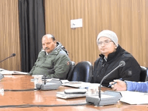 Image for DM Chamoli held a meeting of departmental officers related to the Yatra