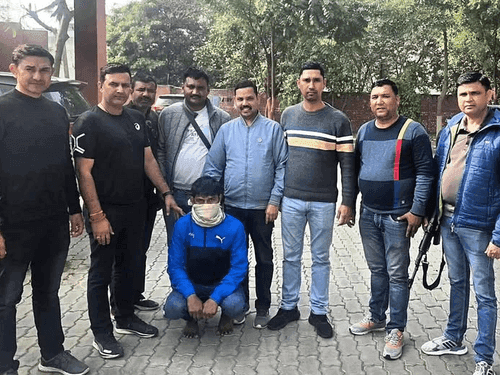 Image for Accused arrested who involved in Reliance Jewellery showroom robbery case