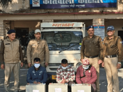 Image for Accused arrested with stolen batteries