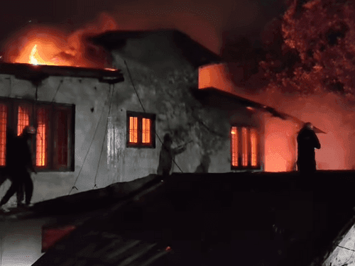 Image for Fire broke out in a newly constructed cottage, no casualties