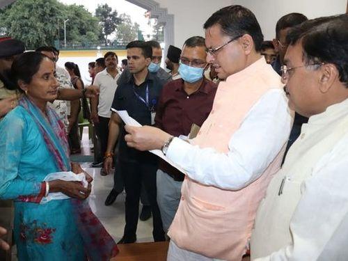 CM Dhami reached met the people from different areas and listened to their problems of the people.