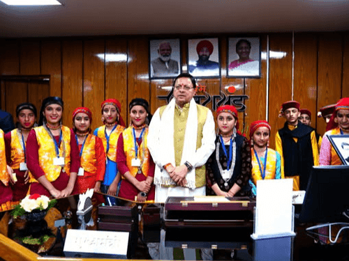 Image for Students met CM Dhami in Vidhansabha Dehradun