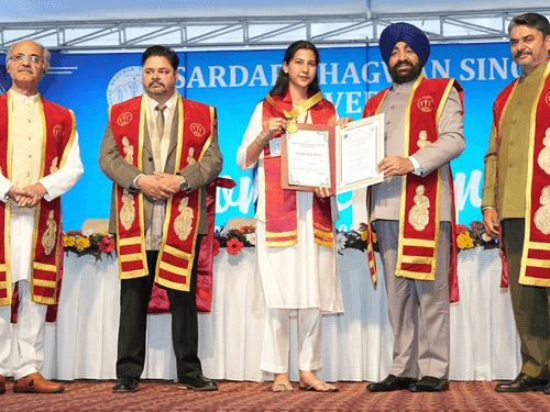 Governor Gurmit Singh awarded degrees to the graduates at the convocation ceremony