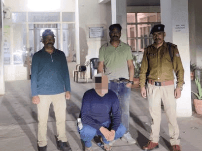 Image for The accused who committed fraud of Rs 5 lakh in the name of job has been arrested