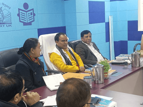 Image for Dr Rawat held a meeting with officials in the Directorate of School Education