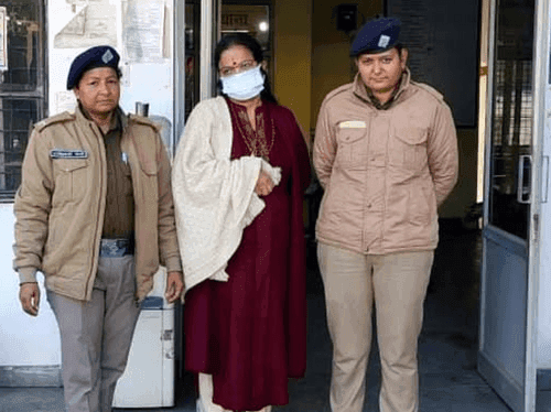 Image for The accused who cheated lakhs of rupees in the name of getting a job was arrested