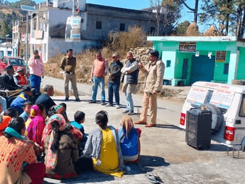 Image for Almora Police motivated people not to cultivate drugs