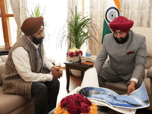 Image for Writer BPS Walia met Governor Gurmit Singh