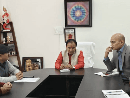 Image for Dr. Dhan Singh Rawat took a review meeting of the School Education Department