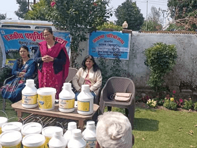 Image for Free medicines were distributed to poultry farmers