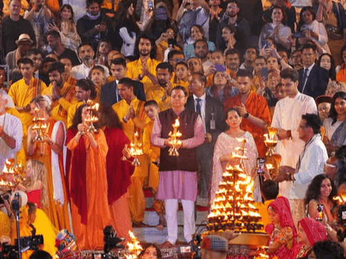 Image for CM Dhami participated in Ganga Aarti at Parmarth Niketan