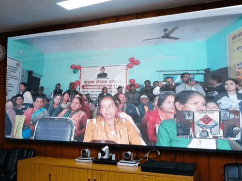 Image for CM Dhami had a virtual dialogue with the local residents of Yamkeshwar