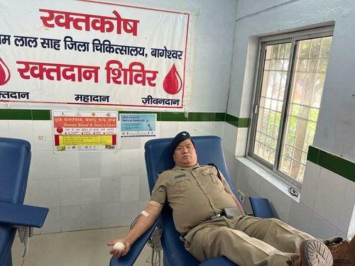 Donating blood on time and saving a woman's life, the identity of humanity