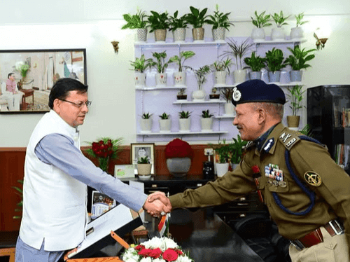 Image for Director of ITBP Academy met CM Dhami