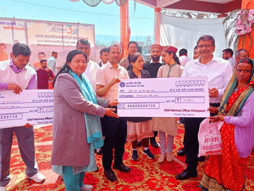 A multipurpose camp was organized at Ramlila Ground, Lohaghat