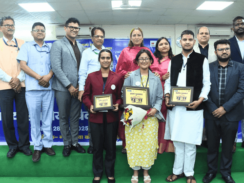 Image for Winners of state level youth parliament competition were felicitated
