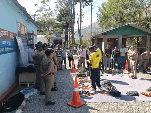 Image for Disaster management information provided to local people by SDRF