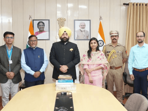 Image for Vice Chancellor of Kumaon University Nainital met Governor Gurmit Singh