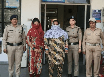 Image for Two women smugglers arrested while smuggling illegal marijuana