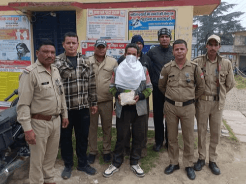District Champawat Police arrested the accused with illegal hashish