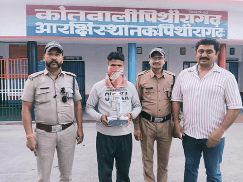 Image for Accused arrested with 403 grams of illegal hashish