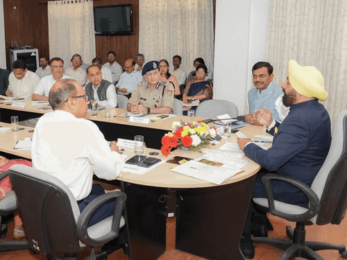 Image for Governor Gurmit Singh held a meeting regarding the Char Dham Yatra