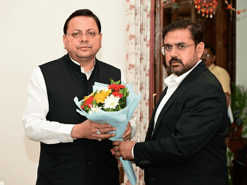 Image for J&K Minister meets CM Dhami, discusses safety of students in Uttarakhand