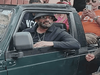 Bollywood Actor Suniel Shetty enjoys jungle safari in Ramnagar