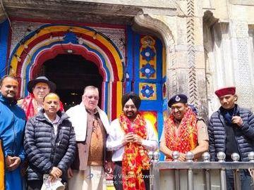 Chief Secretary Dr. S. S. Sandhu inspected the ongoing construction works in Shri Kedarnath Dham