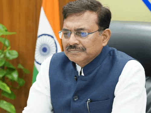 CS Anand Bardhan reviews Health Department and Medical Education Plans