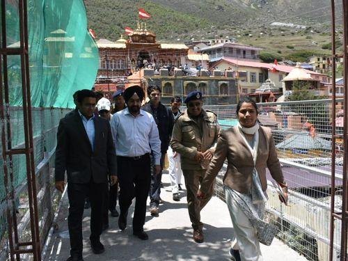 Chief Secretary Dr. S. S. Sandhu conducted on-site inspection of various ongoing reconstruction works in Shri Badrinath