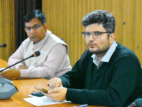 Chamoli DM Sandeep Tiwari held a meeting regarding internal security