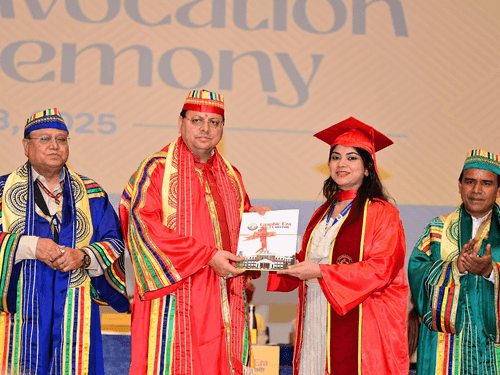 Image for Nitin Gadkari and CM Dhami attend convocation ceremony at Graphic Era University