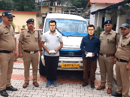 Image for Two smugglers caught with ₹3 lakh worth of 'Keeda Jadi' in Karnaprayag