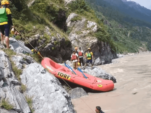Rudraprayag Vehicle Accident: One more body found, search on for eight missing