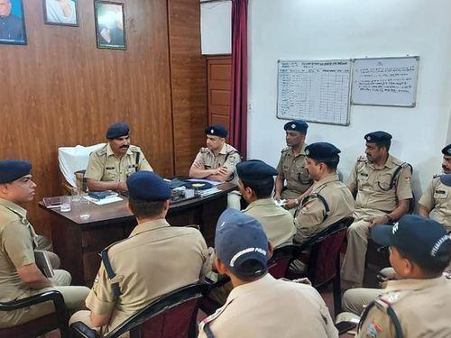 Necessary guidelines are given by the jurisdictional traffic