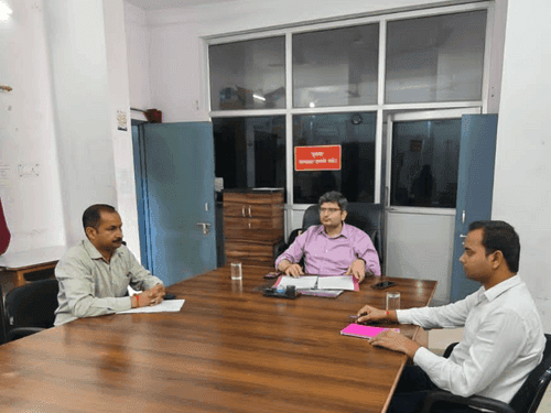 Image for Chamoli DM reviews disaster relief operations